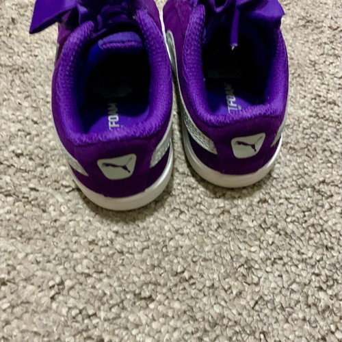 Puma athletic shoes like new, size 23, purple