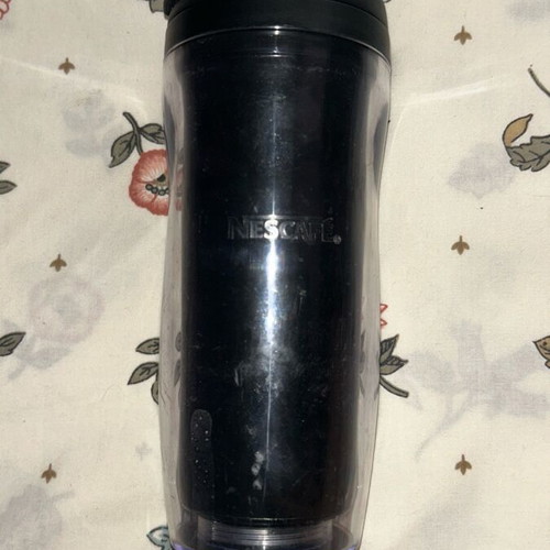 Nescafé travel mug like new