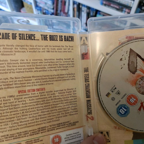 The Texas Chainsaw Massacre 2 Blu-Ray like new