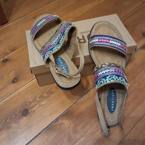 Yfantidis Women's Flat Sandals new, multicolor, size 38