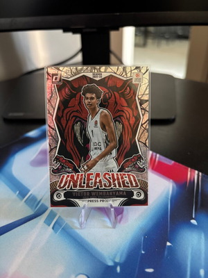 Panini Donruss EuroLeague Unleashed Victor Wembanyama #2 card like new