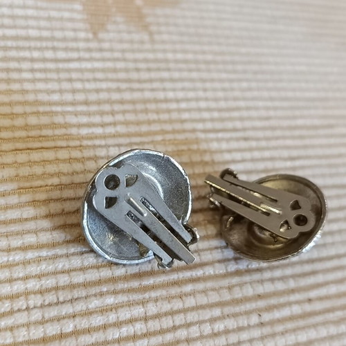 Vintage clip-on earrings, 1970s