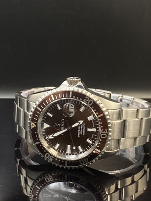 Carucci Calabria automatic diver watch like new, brown dial