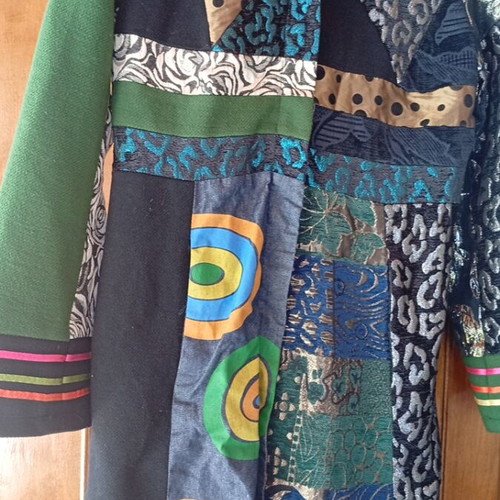 Paul and Sun coat like new, size large fitting medium