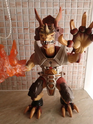 Фигура Dragon Hasbro голяма като нова, 2003 без крила
