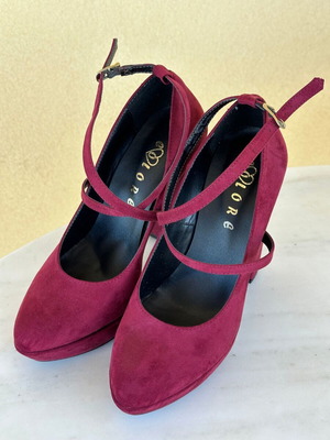 Bordo leather suede pumps like new, size 39
