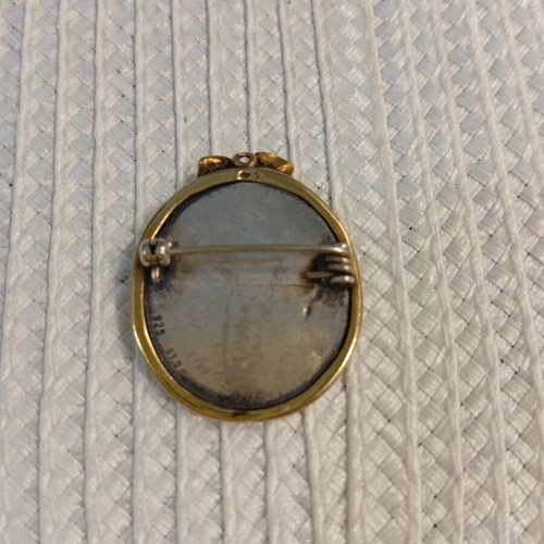 Vintage silver 925 pin pendant with red stone, like new