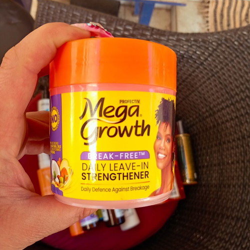 Mega Growth Leave-In Curls new