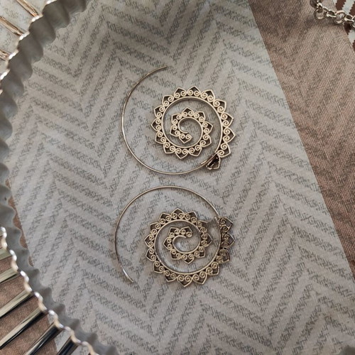 Jewelry set new, silver with necklace, bracelet and earrings
