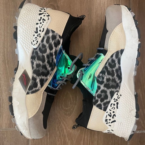Women's sneakers No39 used with different colors and textures