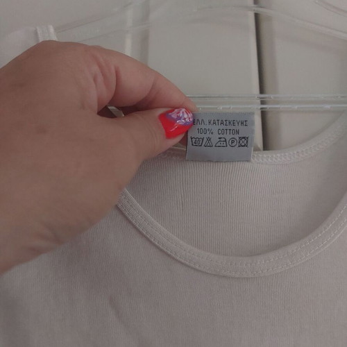 White tank top size S like new, 100% cotton