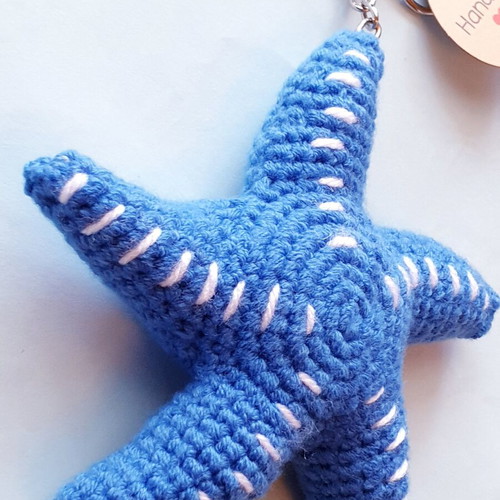 Charm keychain blue starfish knitted handmade new