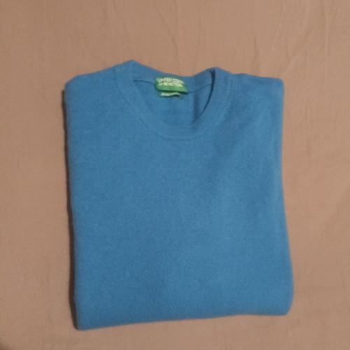 Benetton lightweight wool sweater medium turquoise like new