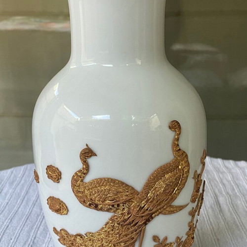 Vintage white opaline vase with embossed gold peacocks, 26 cm