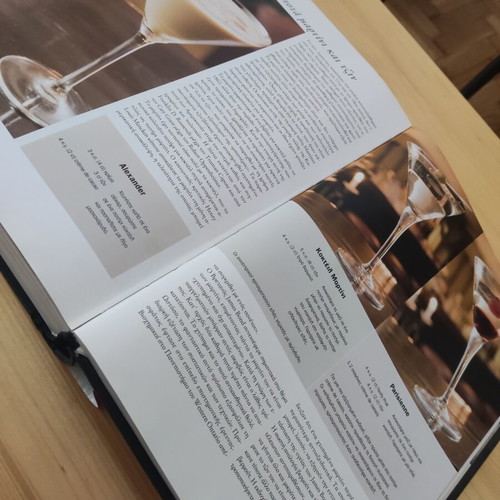 The Big Book of Bar like new, Greek