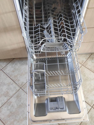 Πλυντήριο πιάτων Bosch 45άρι σαν καινούργιο, μοντέλο SPS2HKW59E με Wi-Fi