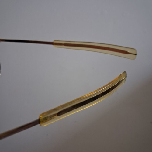 Sunglasses with metal frame black unisex like new with bonus second pair