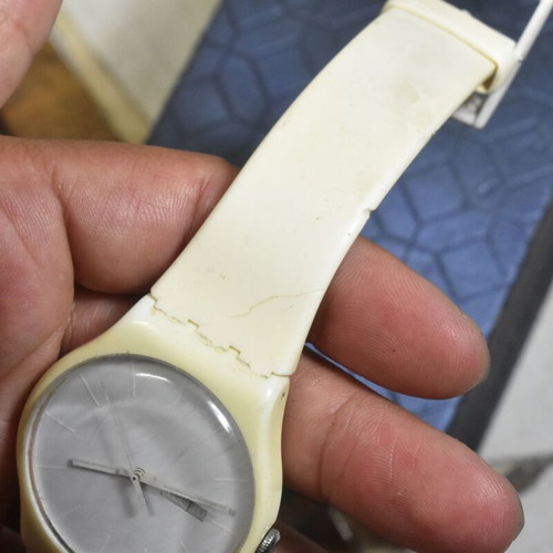 Swatch Gent Day-Date vintage white Swiss watch used