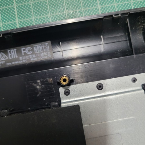 Dell Inspiron 15 Cover C with Touchpad and Power Button like new