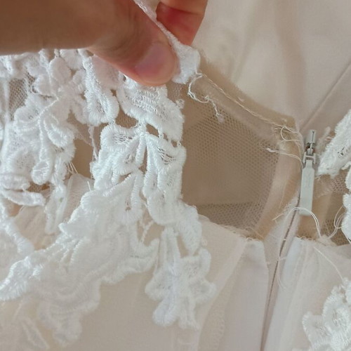 Wedding dress A-line size XS used with built-in cups and carrying case