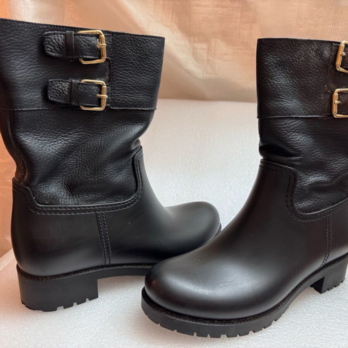 Feng Shoe No 39 black leather boots used