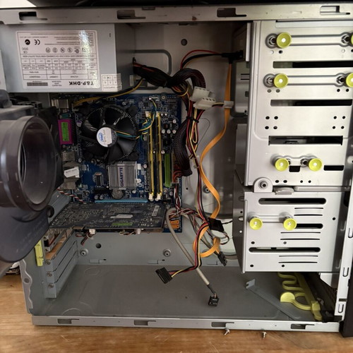 Computer used, functional without hard drive