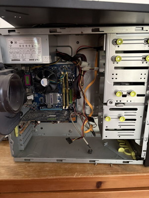 Computer used, functional without hard drive