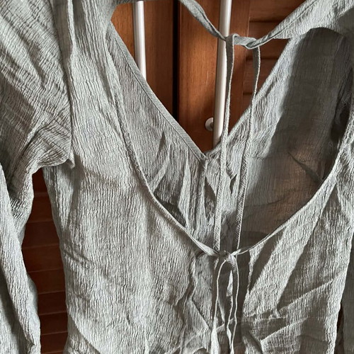Sage Green Crinkle Crop Top with Open Back like new, size XS/S