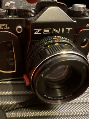 Zenit TTL φιλμ κάμερα με φακό Helios-44M-4 58mm f/2 σαν καινούργια