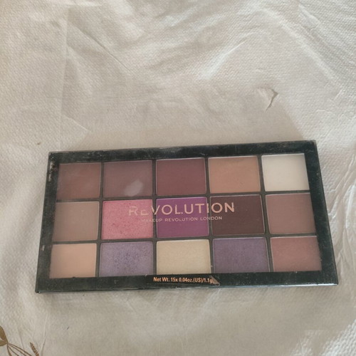 Revulsion eyeshadow palette 15 matte and satin shades new