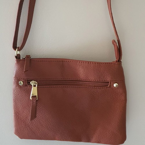 Avon brown shoulder bag like new