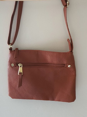 Avon brown shoulder bag like new
