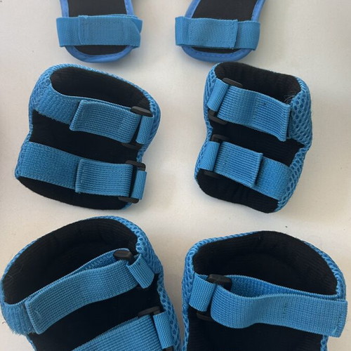 Blue children's helmet size S like new