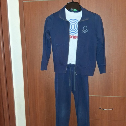 Set of 3 pieces jacket, t-shirt and pants used United Colors of Benetton