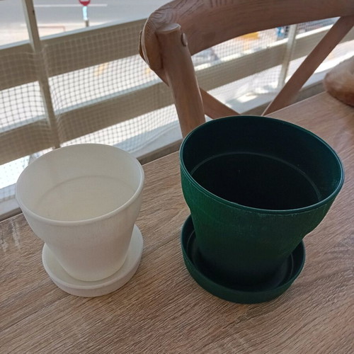 Grecostyl flowerpot new with snap-on saucer, textured finish