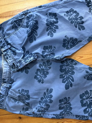 Yes Zee bermuda shorts used, size 33, blue