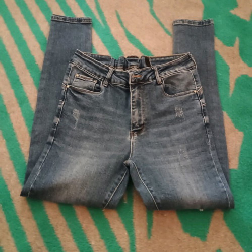 Jeans slim fit like new, blue, sizes S and M
