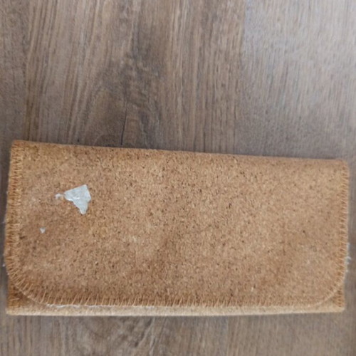 Tobacco pouch with magnetic clasp new