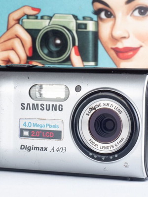 Samsung Digimax A403 vintage camera used with 1GB SD card