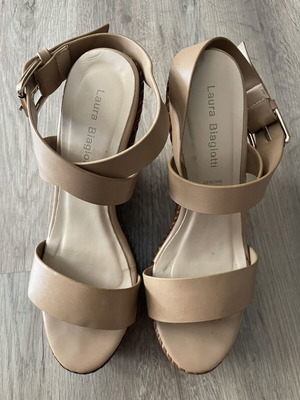 Laura Biagiotti leather platform sandals used, beige with straw detail