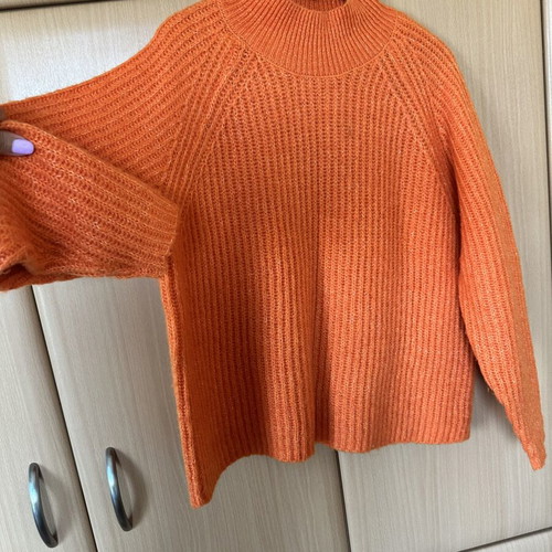 Cubus wool sweater size M like new, bright orange