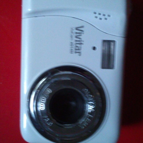 Vivitar ViviCam XO14N digital camera used, 10 Mpixel, foldable screen