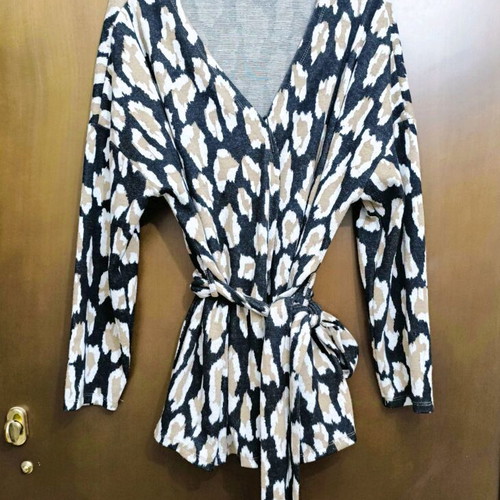 Vila knitted wrap cardigan XL like new, black and beige