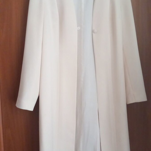Outerwear crepe fabric, ecru color, like new, size M