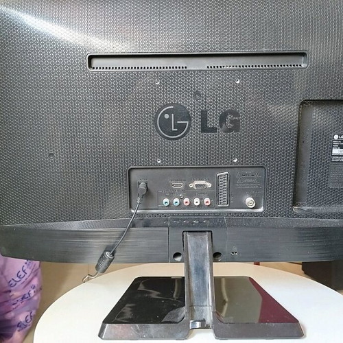 LG 24" LED FHD 1080p TV Monitor used