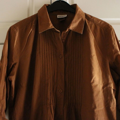 Brown shirt like new, size M