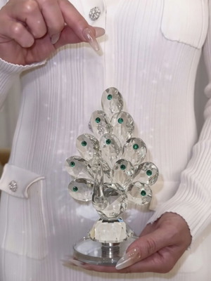 Crystal decorations like new