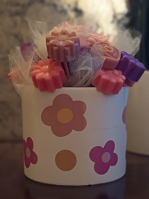 Bouquet with scented candles and waxmelts new