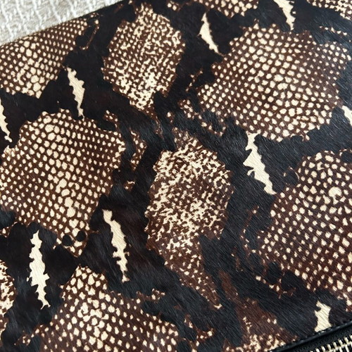 Zara shoulder bag snake print like new, black