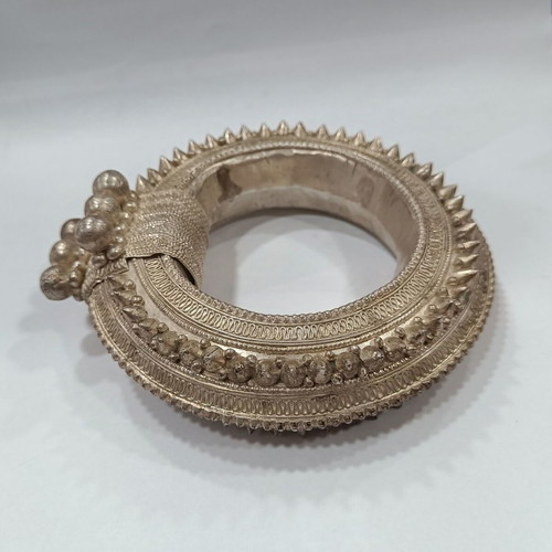 Antique bracelet used, Yemen-Saudi Arabia, late 19th century